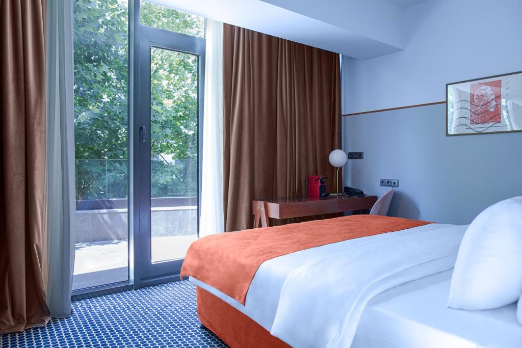 Superior Double Room with balcony